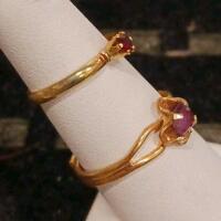 Pair of Gold Rings with Red Gemstones (Ruby), Prong Setting, Traditional Design, Size Estimate 6-7 US - 3
