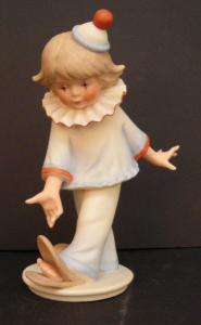 Goebel "In the Spotlight" 1983 Limited Edition Clown Figurine by Gerhard Skrobek, No. 2027, 7 in. Tall
