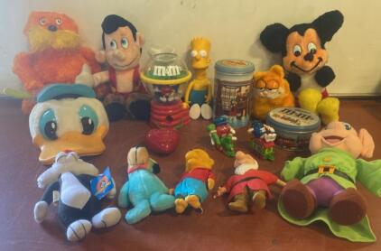 Large Vintage Character Plush & Collectibles Lot &ndash; Disney, Simpsons, M&M&rsquo;s, Garfield, Looney Tunes ( R7 )