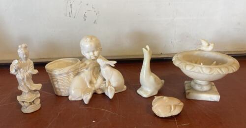Decorative Figurine Lot: 5-Piece Set with Animal and Classical Themes ( R12 )