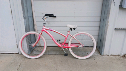 Magna Waikiki 26&rdquo; Women&rsquo;s Beach Cruiser Bike, Pink/Silver, Single Speed, Steel Frame, Coaster Brake