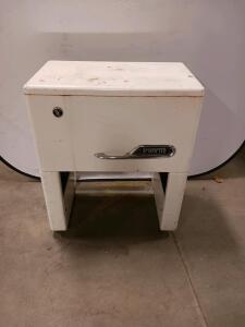 Ironrite Model 85 Electric Mangle Ironer with 33.5" Roller