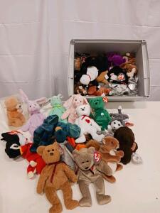 Large TY Beanie Babies Lot &ndash; Bears, Bunnies, Animals, Original Tags, Approx. 30+ Pieces, 1990s&ndash;2000s
