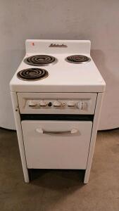 Vintage Caloric Electric Stove/Oven Combo, 3 Coil Burners, White Enamel Finish