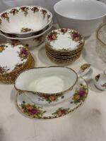 Royal Albert Old Country Roses Bone China Set, 26 Pieces, Gravy Boat, Bowls, Plates, Salt & Pepper - 3