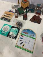 N Scale Model Train Lot: 20+ Plastic Buildings, 30+ Track Pieces, Accessories & Transformers - 8