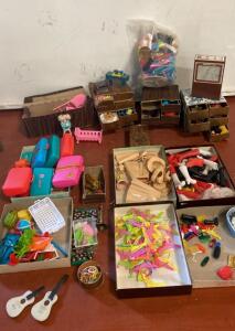 Vintage Barbie Accessories & Furniture Lot &ndash; 100+ Pieces, 1960s&ndash;1980s, 1:6 Scale ( SP3 )