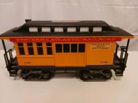 Beams Baggage and Express Car 3068 Model Train, Yellow/Red - 2