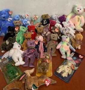 Large Ty Beanie Babies & Buddies Lot &ndash; 32+ Pieces, Multiple Generations, Packaged & Classic ( R6 )