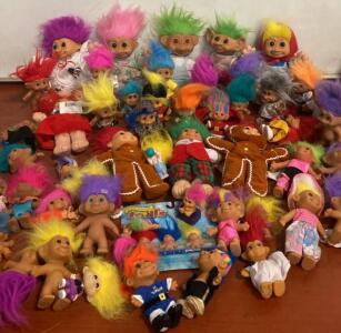 Vintage Collection of 30+ Troll Dolls, 2-12 Inches, Multicolor Hair, Themed Outfits ( R6 )