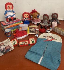 Vintage Raggedy Ann & Andy Collectibles Lot &ndash; Dolls, Books, Figurines, and Memorabilia ( R6 )