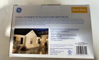 (4) GE Classic LED PAR38 Outdoor Floodlight Bulbs, 13W, 1050 Lumens, 3000K, Dimmable, 8-Pack - 3