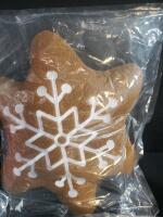 Christmas Decoration Bundle &ndash; LED Star Tree Topper, 4x6 ft Rug, Gingerbread & Snowflake Pillows - 4