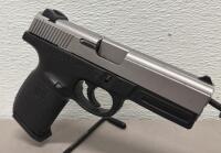 Smith & Wesson SW9VE 9mm Pistol, Stainless Slide, 4" Barrel, 16+1 Capacity, Polymer Frame, SN: DYJ5211 - 5