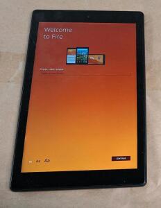 (1) Amazon Fire HD 10, W/O Charger