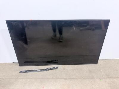 Samsung 48" 4K UHD LED TV, Smart TV, Wall Mount Bracket Included, Black