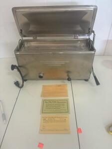 Pelton & Crane Model 216A Electric Sterilizer, Stainless Steel, Serial 16428G, AC/DC
