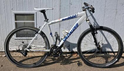 Specialized Hardrock Hardtail Mountain Bike, RockShox JUDY Fork, Shimano Altus 3x7-Speed