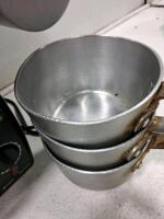 Commercial Kitchen Lot: Better Chef Toaster Oven, 10 Food Pans, 3 Saucepans, Utensil Organizer (Turns On) - 2