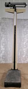 (1) Vintage Health-O-Meter Physician Beam Scale