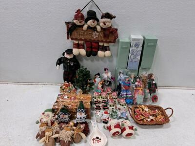 Mixed Lot Avon Christmas Figurines, Plush Ornaments, Dolls, Welcome Sign, Candle Snuffers