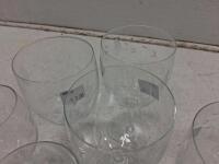 Mixed Lot of 24 Glasses &ndash; Champagne Flutes, Wine, Cocktail, Coupe, Mug &ndash; Anniversary Inn Logo - 4