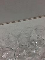 Mixed Lot of 24 Glasses &ndash; Champagne Flutes, Wine, Cocktail, Coupe, Mug &ndash; Anniversary Inn Logo - 7