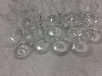 Mixed Lot of 24 Glasses &ndash; Champagne Flutes, Wine, Cocktail, Coupe, Mug &ndash; Anniversary Inn Logo - 8