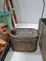 Large Mixed Lot Home Decor: Step Ladder, Maison For&ecirc;t Planter, Owl Figure, Glassware, Baskets - 8