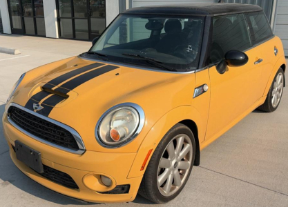 2009 MINI COOPER - 88K MILES!
