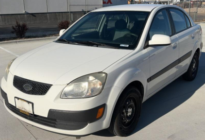 2009 KIA RIO - FWD!