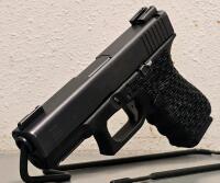 Glock 23 Gen 4 .40 S&W, Custom Stippled Grip, Fiber Optic Sights, Serial UXS788 - 5