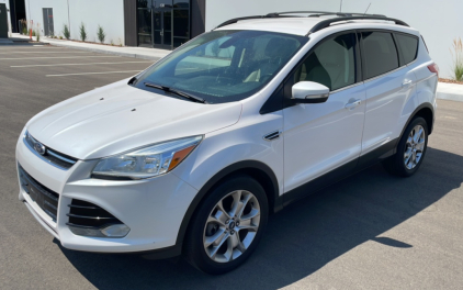 2013 Ford Escape - Tow Package - 4x4 - 110K Miles!