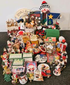 Large Christmas Decor & Collectibles, 50+ Pieces, Nutcrackers, Santa's, Ornaments, Boxed Items
