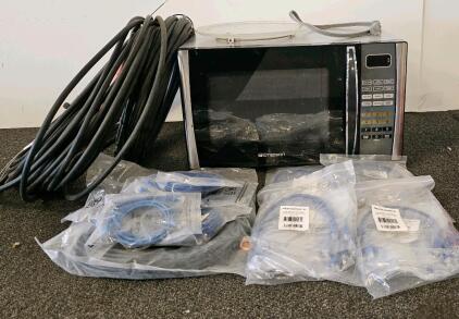 Emerson Microwave Oven 1.1 Cu. Ft 1000W (Functional) + 10 Cat6 Ethernet & 2 Long Power/AV Cables