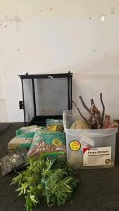 Reptile Screen Terrarium Kit, Zoo Med Heat Pads, Substrate & Accessories
