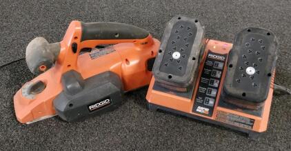 RIDGID R848 18V Cordless Hand Planer With 2 Batteries And Charger (Powers On)
