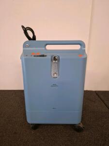 Philips Respironics EverFlo Oxygen Concentrator, 0.5&ndash;5 L/min, 93% &plusmn; 3% Purity, 31 lbs (powered on)