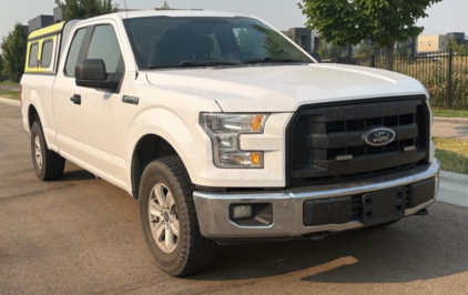 2017 FORD F-150 - 4X4!