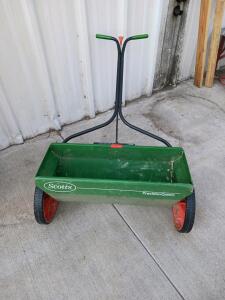 Scotts PrecisionGreen Broadcast Spreader, 5,000 sq. ft. Capacity, 6 ft. Spread Width