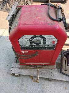 Lincoln Electric AC-225 Arc Welder, 40-225 Amps, 230V, With Electrode Holder and Clamp