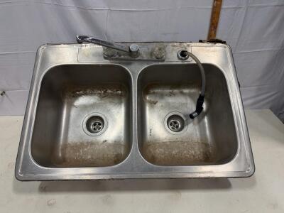Double Basin 33"x22" Stainless Steel Kitchen Sink with 2-Handle Faucet and Side Sprayer