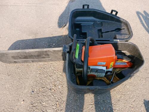Stihl MS 210 Chainsaw, 16" Bar, 35.2 cc Engine, Includes Case and Accessories Has Compression