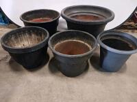 Set of 5 Large Round Plastic Plant Pots, 18-22" Diameter, 10-25 Gallon Capacity, Black & Blue - 2