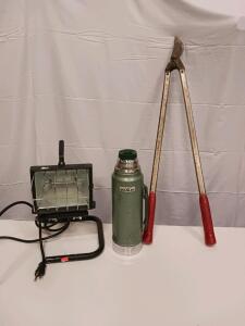 Stanley Green Vintage 1QT Thermos, 500W Halogen Work Light, 28-Inch Bypass Loppers Set (r-9)