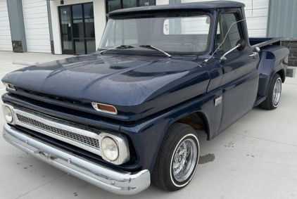 1966 CHEVROLET C-10 - RWD!