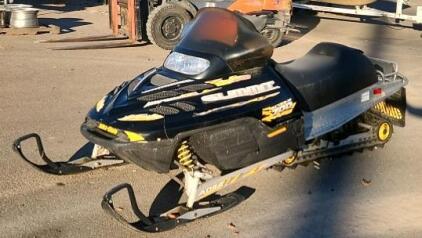 2001 Ski-Doo Summit 700 Snowmobile