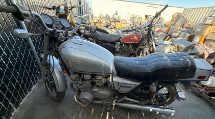 1981 KAWASAKI KZ750 MOTORCYCLE