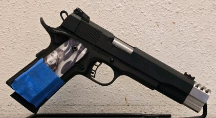 Rock Island Armory M1911 A1 FS Tactical II .45 ACP, Custom Compensator, Art Grips, SN: RIA1920569