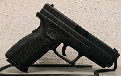 Springfield Armory XD-9 9mm Semi-Auto Pistol, Striker-Fired, 4" Barrel, Black, Serial XD961740